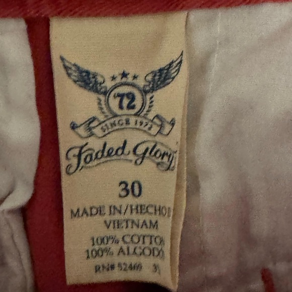 Faded glory Red Casual shorts size 30 small callout on back leg - Picture 4 of 4